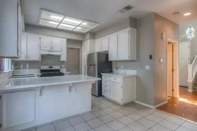 6871 Newport Cove Way, Sacramento, CA 95823 - Photo 7