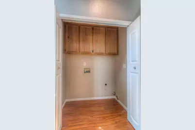 6871 Newport Cove Way, Sacramento, CA 95823 - Photo 9