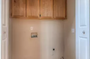 6871 Newport Cove Way, Sacramento, CA 95823 - Photo 9