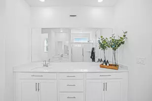 8629 Lakha Cir, Sacramento, CA 95828 - Photo 33