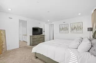 8629 Lakha Cir, Sacramento, CA 95828 - Photo 31