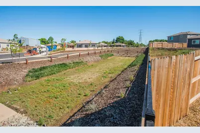 9117 Turnbull Court, Elk Grove, CA 95758 - Photo 47