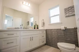 9117 Turnbull Ct, Elk Grove, CA 95758 - Photo 9