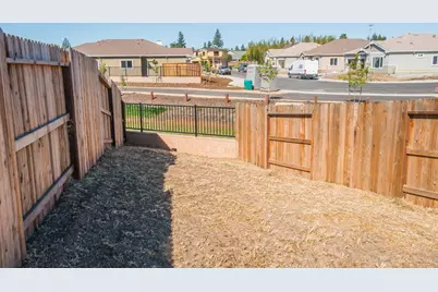 9117 Turnbull Court, Elk Grove, CA 95758 - Photo 45