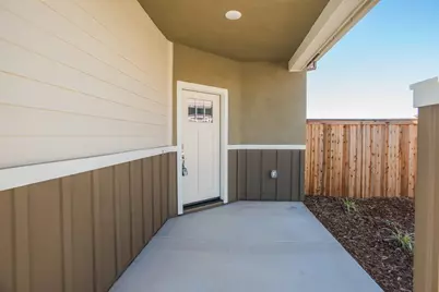 9117 Turnbull Court, Elk Grove, CA 95758 - Photo 5