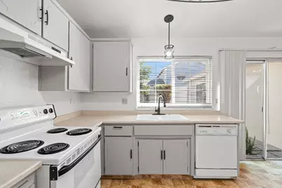 2016 Zeeland Court, Modesto, CA 95356 - Photo 13