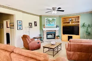 10171 Wildhawk Dr, Sacramento, CA 95829 - Photo 19