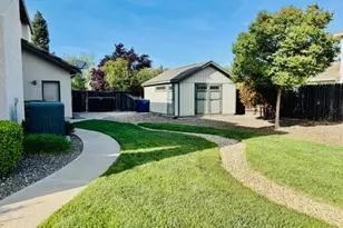 10171 Wildhawk Dr, Sacramento, CA 95829 - Photo 39