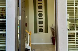 10171 Wildhawk Dr, Sacramento, CA 95829 - Photo 7