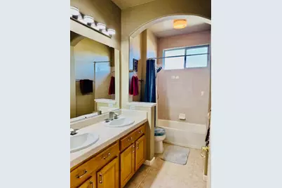 10171 Wildhawk Drive, Sacramento, CA 95829 - Photo 35