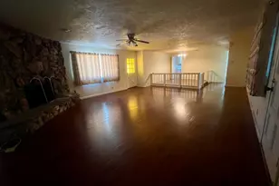 7016 Peck Dr, Sacramento, CA 95828 - Photo 17