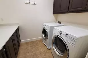 909 Blossom Rock Ln, Folsom, CA 95630 - Photo 29