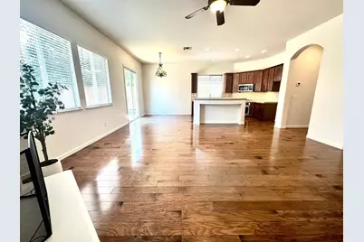 9729 Marbella Court, Elk Grove, CA 95624 - Photo 3