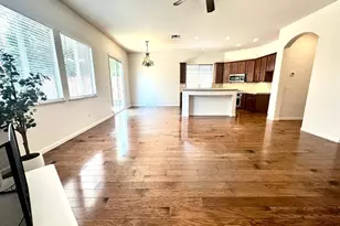 9729 Marbella Ct, Elk Grove, CA 95624 - Photo 3