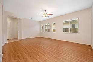 9729 Marbella Ct, Elk Grove, CA 95624 - Photo 7