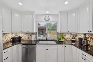 12493 Plum Ln, Wilton, CA 95693 - Photo 11