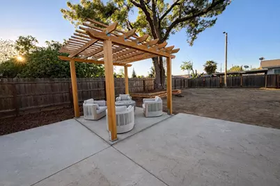 819 Julian Street, Turlock, CA 95380 - Photo 21