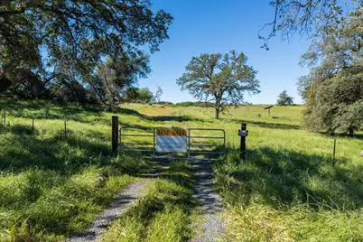 23070 Payam Place, Grass Valley, CA 95949 - Photo 21
