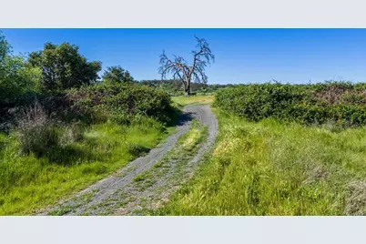 23070 Payam Place, Grass Valley, CA 95949 - Photo 17