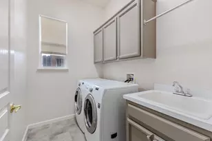 4108 Tahoe Vista Dr, Rocklin, CA 95765 - Photo 17