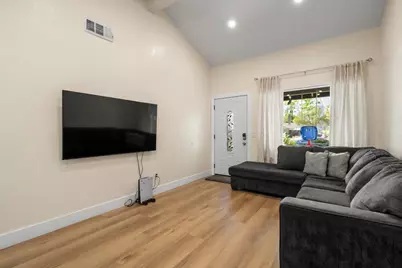 10984 Hirschfeld Way, Rancho Cordova, CA 95670 - Photo 33