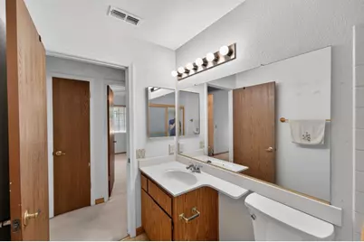 9353 Aizenberg Circle, Elk Grove, CA 95624 - Photo 19