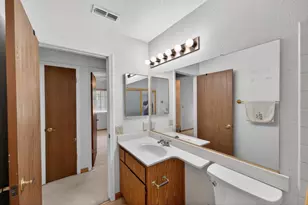 9353 Aizenberg Circle, Elk Grove, CA 95624 - Photo 19