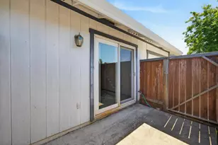 9353 Aizenberg Circle, Elk Grove, CA 95624 - Photo 37