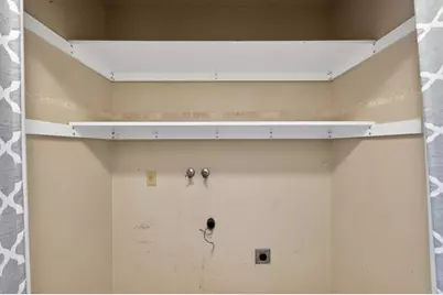 9353 Aizenberg Circle, Elk Grove, CA 95624 - Photo 29