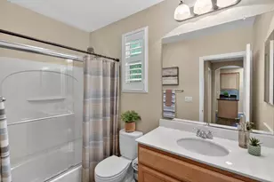 8073 Lido Isle Ln, Sacramento, CA 95831 - Photo 29