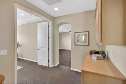 8073 Lido Isle Lane, Sacramento, CA 95831 - Photo 43