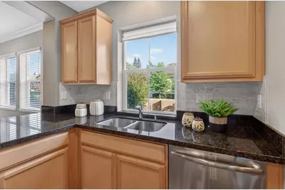 8073 Lido Isle Lane, Sacramento, CA 95831 - Photo 25