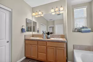 8073 Lido Isle Ln, Sacramento, CA 95831 - Photo 47