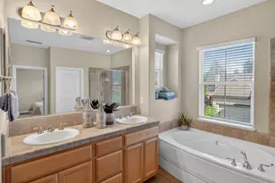 8073 Lido Isle Ln, Sacramento, CA 95831 - Photo 49