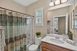 8073 Lido Isle Ln, Sacramento, CA 95831 - Photo 37