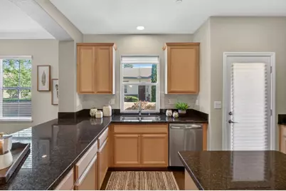 8073 Lido Isle Lane, Sacramento, CA 95831 - Photo 19