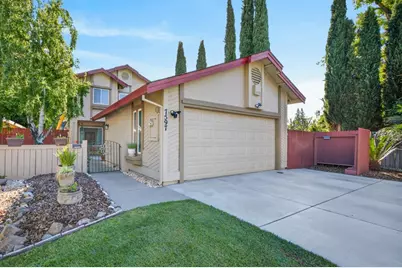 7597 Deltawind Drive, Sacramento, CA 95831 - Photo 9