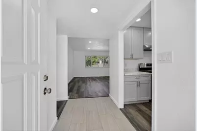 61 Brentford Circle, Sacramento, CA 95823 - Photo 7