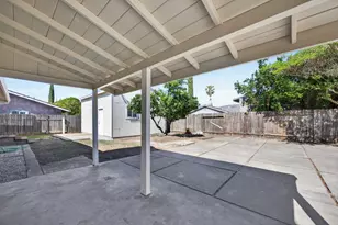 61 Brentford Cir, Sacramento, CA 95823 - Photo 49