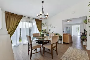 7803 Orchard Woods Cir, Sacramento, CA 95828 - Photo 9