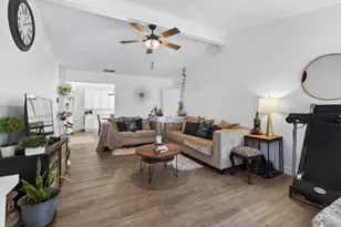 7803 Orchard Woods Cir, Sacramento, CA 95828 - Photo 3