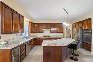 9331 Nestani Way, Elk Grove, CA 95758 - Photo 13