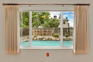 929 Kapareil Dr, Tracy, CA 95376 - Photo 17