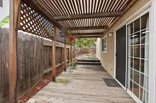 929 Kapareil Dr, Tracy, CA 95376 - Photo 39