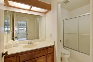 929 Kapareil Dr, Tracy, CA 95376 - Photo 29