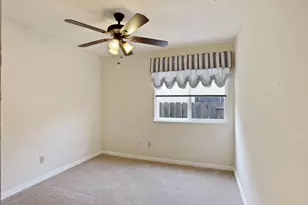 929 Kapareil Dr, Tracy, CA 95376 - Photo 27