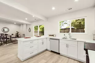 850 Del Oro St, Woodland, CA 95695 - Photo 3