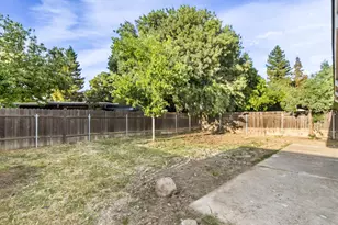 850 Del Oro St, Woodland, CA 95695 - Photo 21