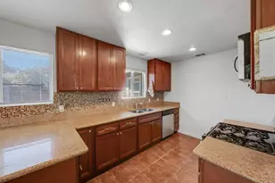 6209 Channing Dr, North Highlands, CA 95660 - Photo 13