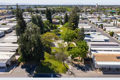 E Yosemite Avenue #116, Manteca, CA 95336 - Photo 33